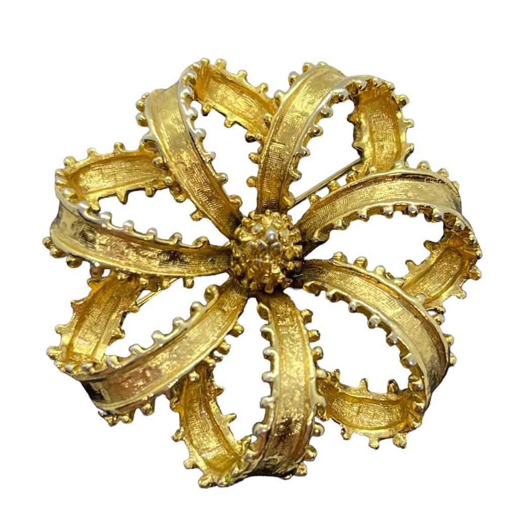 1960s Flower Brooch Pin Gold Tone Ribbon Open Work Flower Design Signed Art
